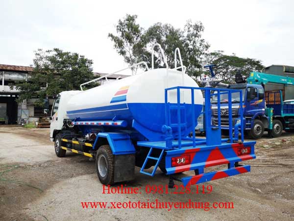 Xe bồn tưới nước rửa đường 8 khối Thaco 120