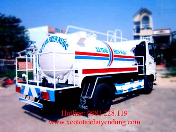 xe phun nước rửa đường 6 khối Hino FC Euro 4